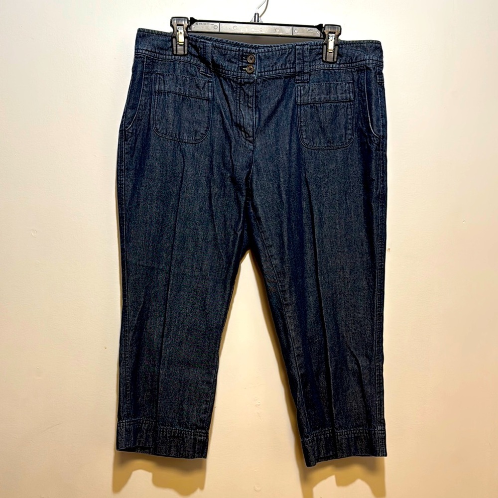 New York & Company Blue Denim Capri Pants